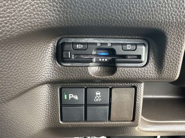 ホンダ Ｎ　ＢＯＸ ６６０ Ｌ R4年 (関東) 99