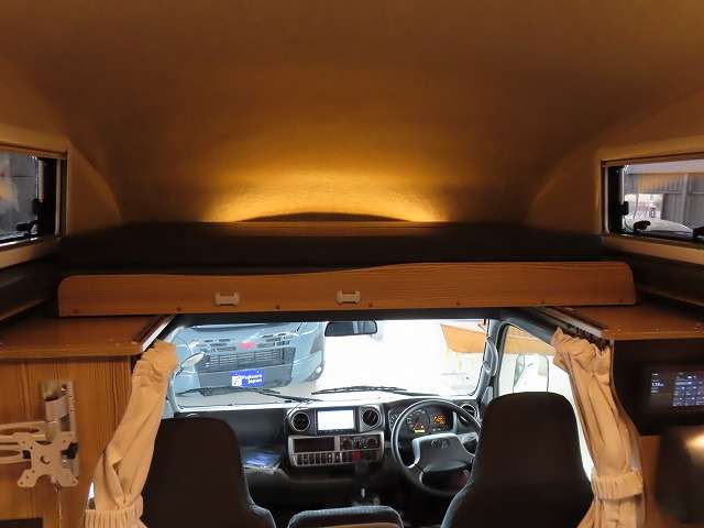 トヨタ カムロード キャンピングカー R8年 (関東) 99