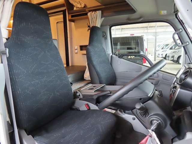 トヨタ カムロード キャンピングカー R8年 (関東) 99