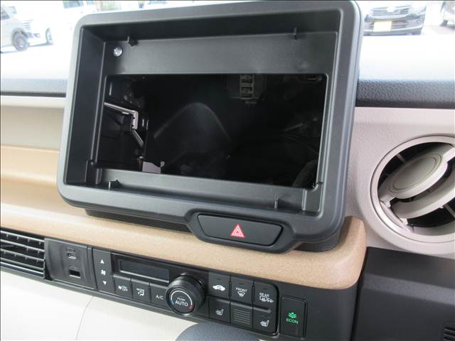 ホンダ Ｎ　ＢＯＸ ６６０ ４ＷＤ R8年 (東北) 99