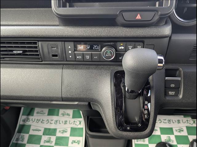 ホンダ Ｎ　ＢＯＸ カスタム ６６０ ブラック スタイル R8年 (東北) 99
