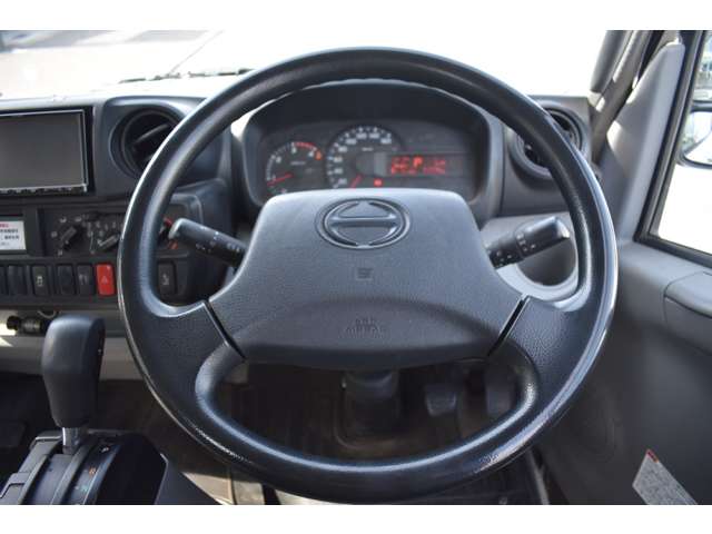 日野自動車 デュトロ ４．０ＤＴ H30年 (近畿) 99