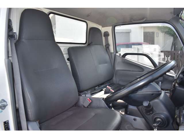 日野自動車 デュトロ ４．０ＤＴ H30年 (近畿) 99