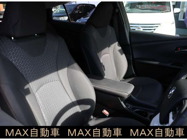 トヨタ プリウス １．８ Ｓ セーフティ プラス H28年 (関東) 99
