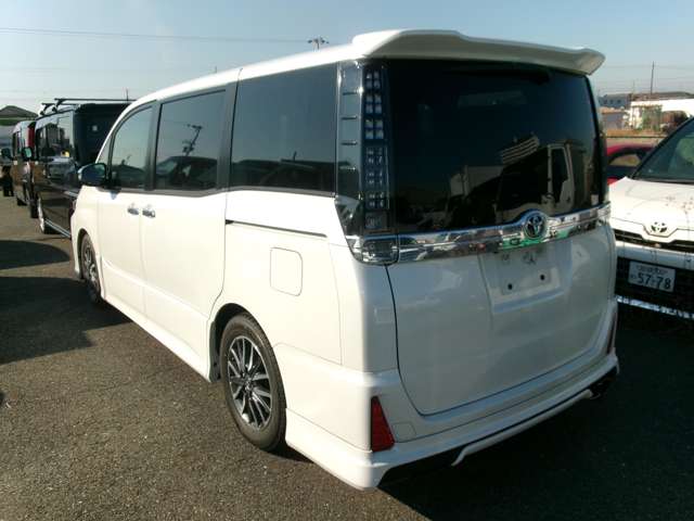 トヨタ ヴォクシー ２．０ ＺＳ 煌 ４ＷＤ H27年 (近畿) 99
