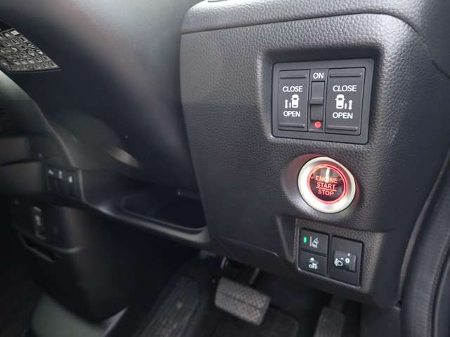 ホンダ Ｎ　ＢＯＸ カスタム ６６０ Ｌ ターボ R5年 (近畿) 99