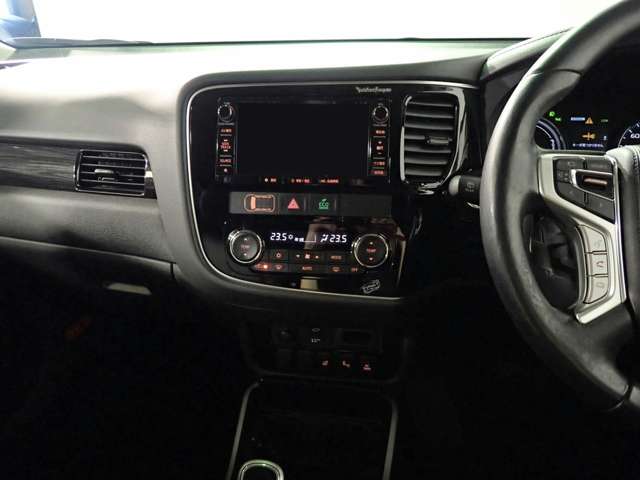三菱 アウトランダーＰＨＥＶ ２．０ Ｇ プレミアムパッケージ ４ＷＤ H30年 (近畿) 99