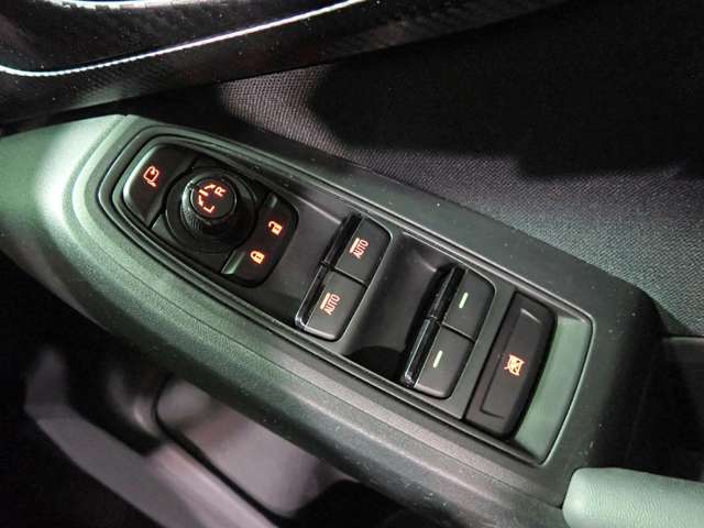 スバル インプレッサスポーツ １．６ｉ−Ｌ　アイサイト H29年 (近畿) 99