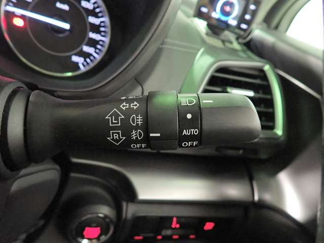 スバル インプレッサスポーツ ２．０ Ｉ－Ｓ アイサイト ４ＷＤ H29年 (近畿) 99