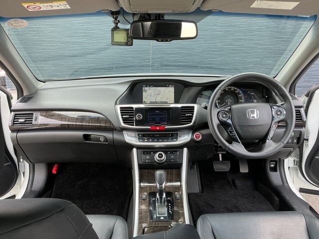 ホンダ アコード　ハイブリッド ２．０ ＬＸ H25年 (近畿) 99