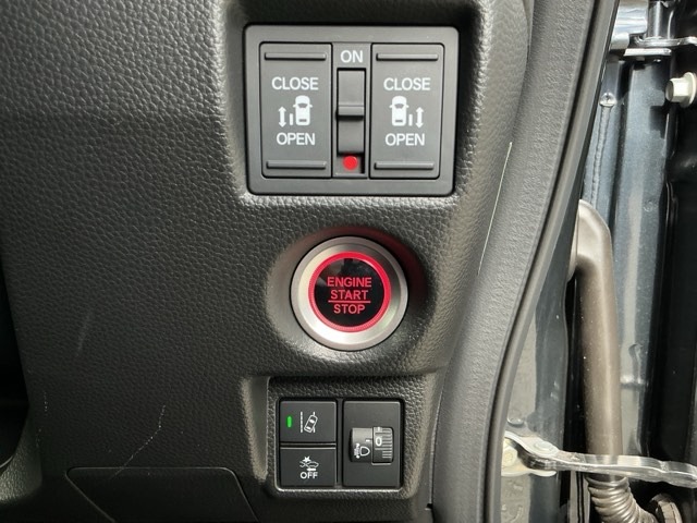 ホンダ Ｎ　ＢＯＸ カスタム ６６０ Ｌ ターボ R5年 (近畿) 99