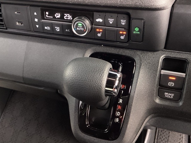 ホンダ Ｎ　ＢＯＸ カスタム ６６０ R7年 (近畿) 99