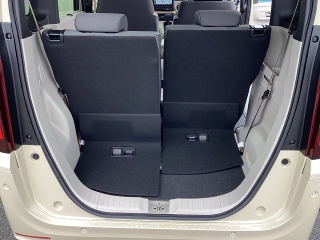 ホンダ Ｎ　ＢＯＸ ６６０ ファッションスタイル ２トーン R7年 (近畿) 99