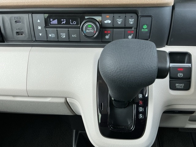 ホンダ Ｎ　ＢＯＸ ６６０ ファッションスタイル ２トーン R7年 (近畿) 99