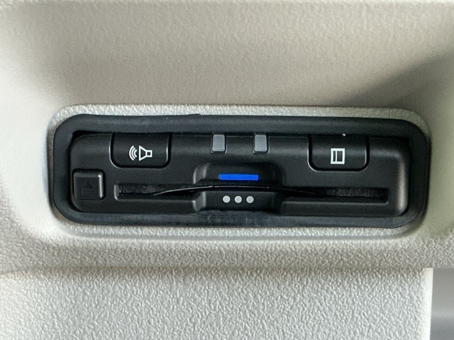ホンダ Ｎ　ＢＯＸ ６６０ ファッションスタイル ２トーン R7年 (近畿) 99