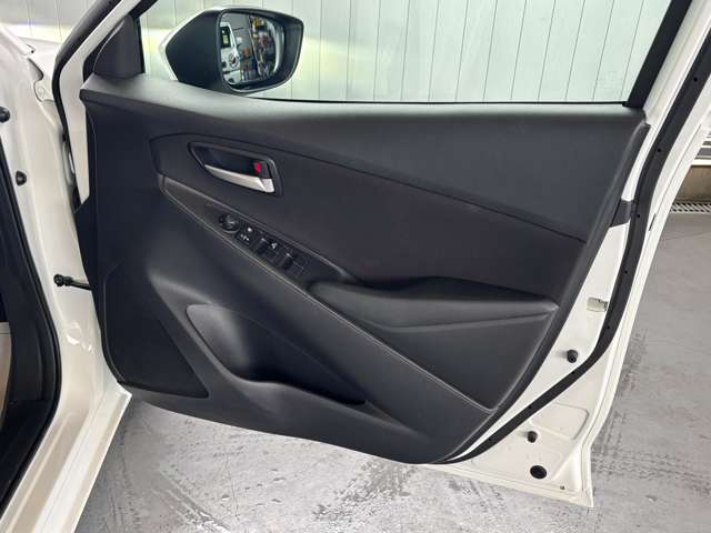 マツダ ＭＡＺＤＡ２ １．５ １５ＢＤ R6年 (近畿) 99