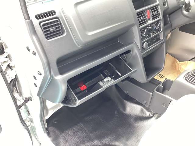 日産 クリッパートラック ６６０ ＤＸ R8年 (関東) 99