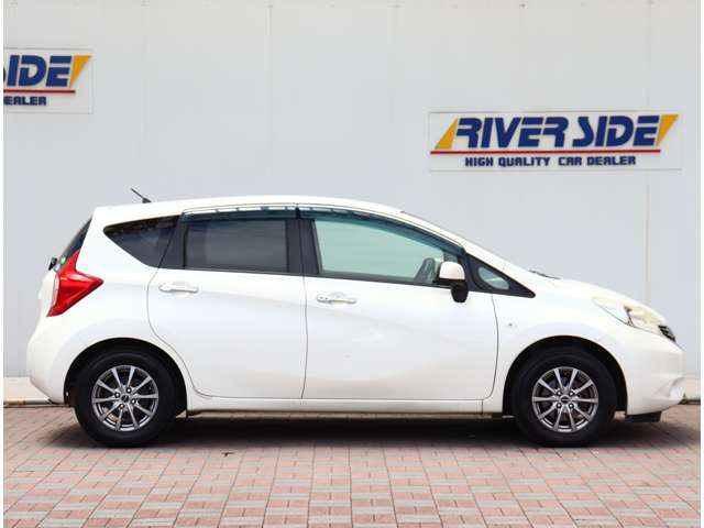 日産 ノート １．２ メダリスト H25年 (関東) 99