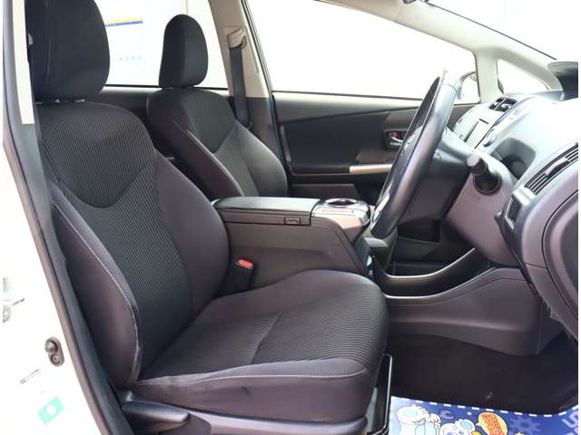 トヨタ プリウスΑ １．８ Ｓ ツーリングセレクション H28年 (関東) 99