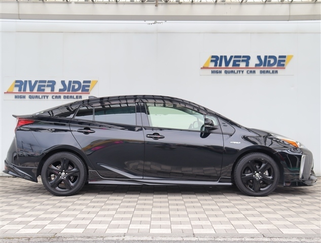 トヨタ プリウス １．８ Ｓ ツーリングセレクション R1年 (関東) 99