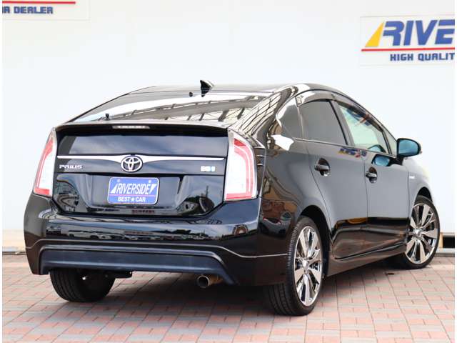 トヨタ プリウス １．８ Ｓ H25年 (関東) 99