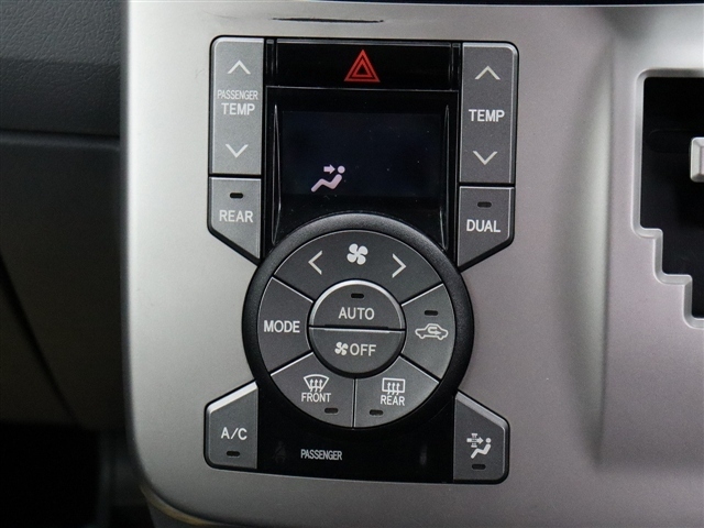 トヨタ ヴォクシー ２．０ ＺＳ 煌 H21年 (関東) 99