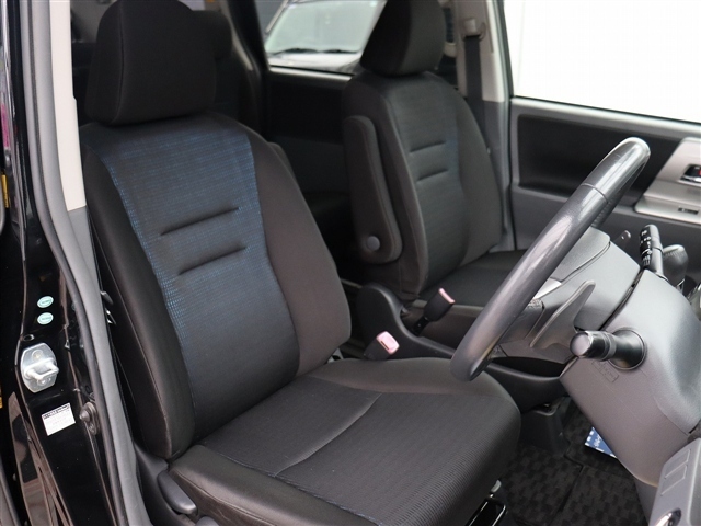 トヨタ ヴォクシー ２．０ ＺＳ 煌 H21年 (関東) 99
