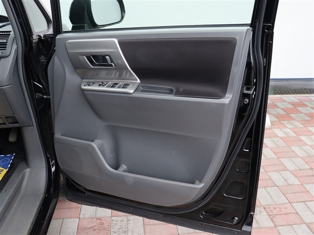 トヨタ ヴォクシー ２．０ ＺＳ 煌 H21年 (関東) 99