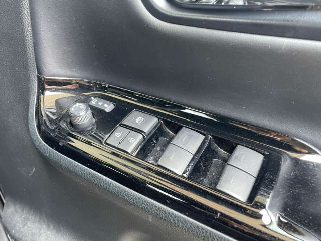 トヨタ ヴォクシー ２．０ ＺＳ 煌ＩＩＩ R3年 (関東) 99