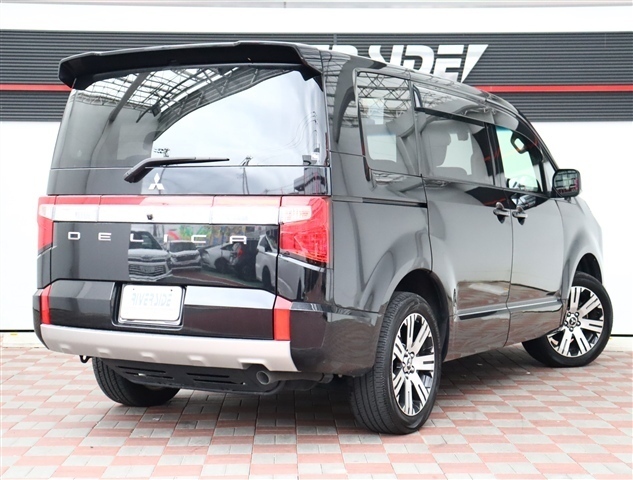 三菱 デリカ　Ｄ：５ ２．２ Ｇ パワーパッケージ ディーゼルターボ ４ＷＤ R4年 (関東) 99