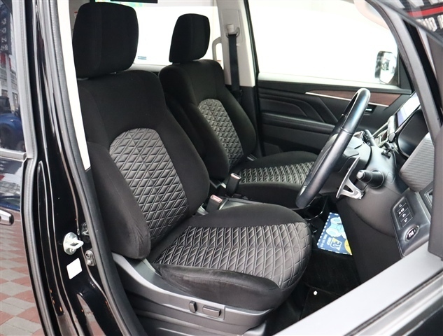 三菱 デリカ　Ｄ：５ ２．２ Ｇ パワーパッケージ ディーゼルターボ ４ＷＤ R4年 (関東) 99