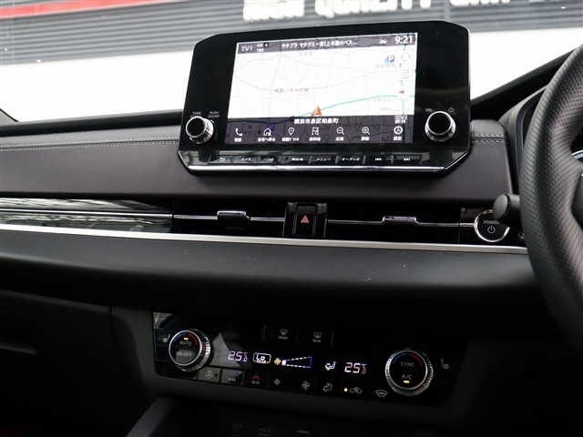 三菱 アウトランダーＰＨＥＶ ＰＨＥＶ ２．４ ブラック エディション ４ＷＤ R6年 (関東) 99