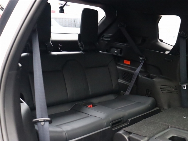 三菱 アウトランダーＰＨＥＶ ＰＨＥＶ ２．４ ブラック エディション ４ＷＤ R6年 (関東) 99