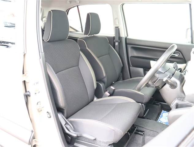 スズキ クロスビー １．０ ハイブリッド ＭＺ ４ＷＤ R4年 (関東) 99