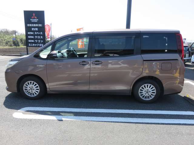 トヨタ ノア １．８ ハイブリッド Ｇ H28年 (九州・沖縄) 99