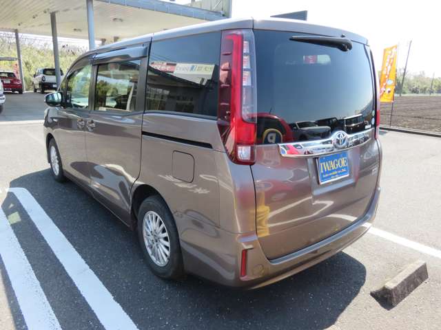 トヨタ ノア １．８ ハイブリッド Ｇ H28年 (九州・沖縄) 99