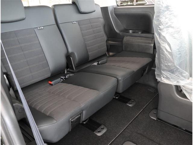 三菱 デリカ　Ｄ：５ ２．２ Ｐ ディーゼルターボ ４ＷＤ R8年 (東海) 99