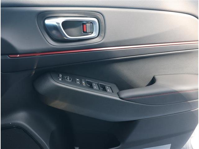 ホンダ ヴェゼル １．５ Ｅ：ＨＥＶ ＲＳ R8年 (東海) 99