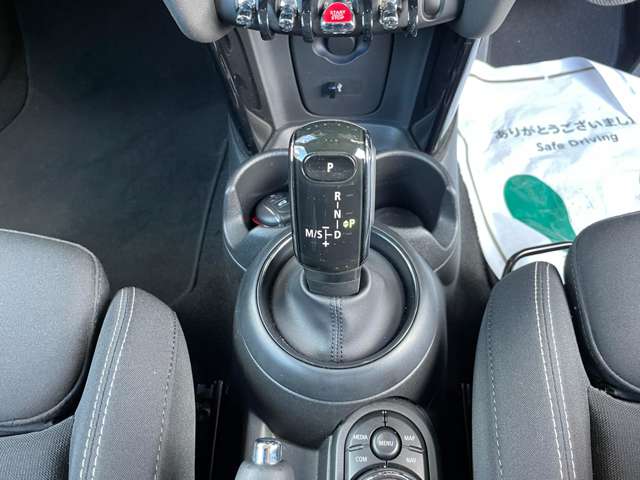 ミニ ミニ クーパーＳ ３ドア ＤＣＴ R1年 (東海) 99