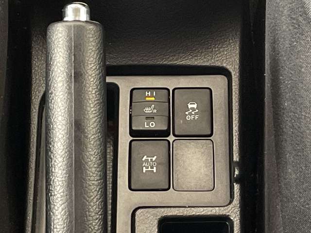 トヨタ ヴィッツ １．３ Ｕ ４ＷＤ H28年 (東海) 99