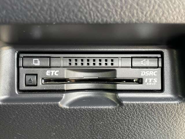 トヨタ ヴィッツ １．３ Ｕ ４ＷＤ H28年 (東海) 99