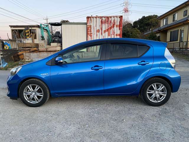 トヨタ アクア １．５ Ｓ H25年 (東海) 99