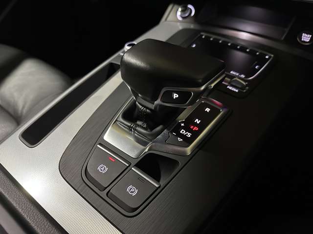 アウディ Ｑ５ ２．０ ＴＦＳＩ クワトロ １ＳＴ エディション ４ＷＤ H29年 (関東) 99
