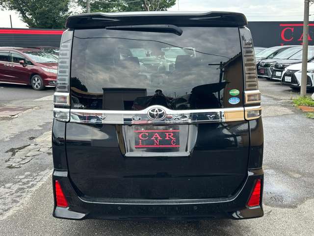トヨタ ヴォクシー ２．０ ＺＳ 煌ＩＩ R1年 (関東) 99