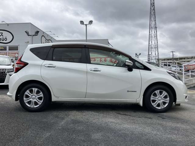 日産 ノート １．２ Ｅ－ＰＯＷＥＲ Ｘ H29年 (関東) 99