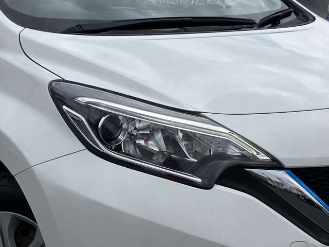 日産 ノート １．２ Ｅ－ＰＯＷＥＲ Ｘ H29年 (関東) 99