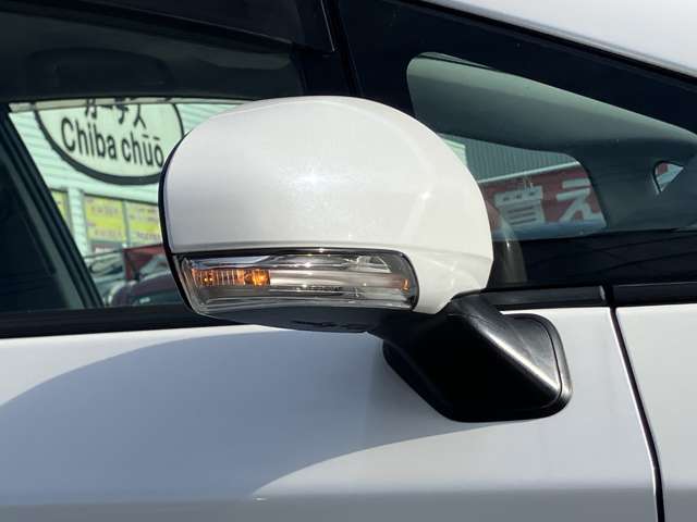 トヨタ プリウス １．８ Ｓ ＬＥＤエディション H23年 (関東) 99