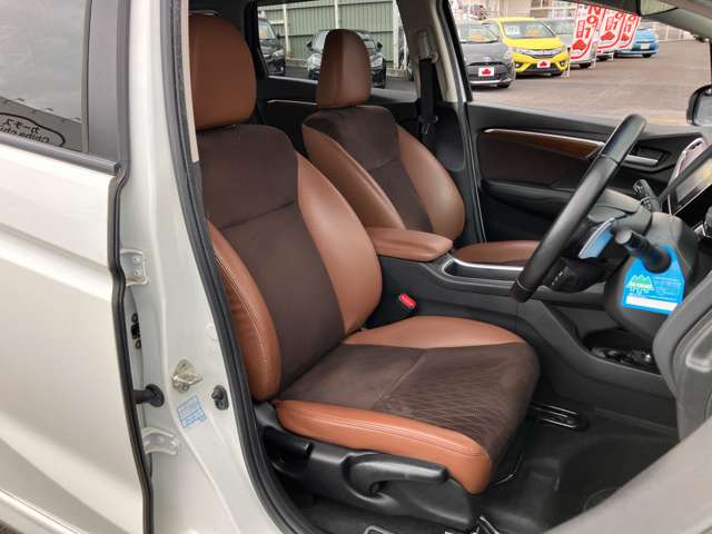 ホンダ シャトル １．５ ハイブリッド Ｚ H27年 (関東) 99