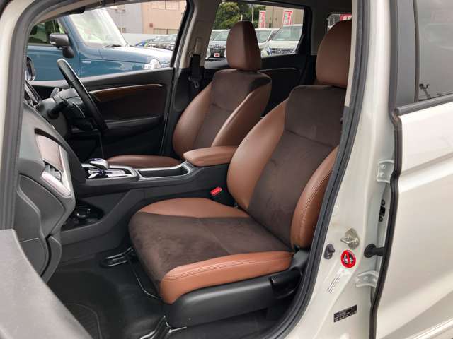 ホンダ シャトル １．５ ハイブリッド Ｚ H27年 (関東) 99