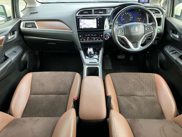 ホンダ シャトル １．５ ハイブリッド Ｚ H27年 (関東) 99